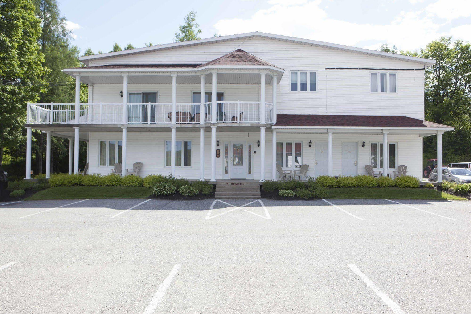 Manoir Du Lac William Saint-Ferdinand Exteriör bild